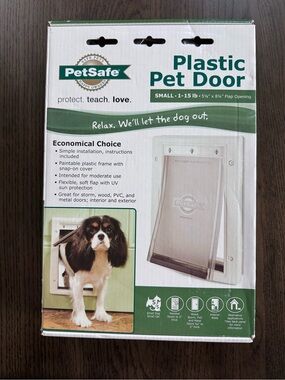 PetSafe Small Pet Door Box - BRAND NEW - for up to 15 lbs dogs